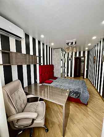 Сдаю 3 к.кВ, Калининский район, Улица 50-й Гвардейский Дивизии 22, Калининский Рынок Донецк