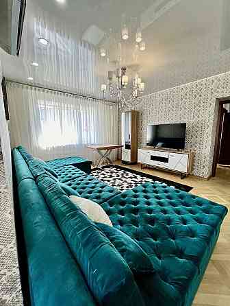 Сдаю 3 к.кВ, Калининский район, Улица 50-й Гвардейский Дивизии 22, Калининский Рынок Донецк