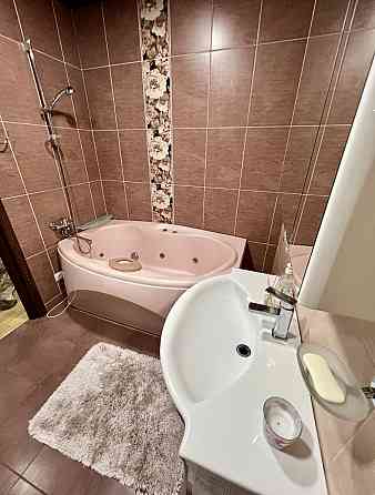 Сдаю 3 к.кВ, Калининский район, Улица 50-й Гвардейский Дивизии 22, Калининский Рынок Донецк