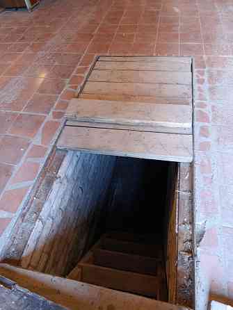 Гараж 30 м. кв Донецк