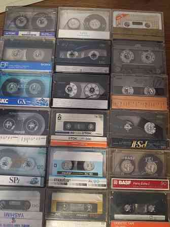 Продам 18 б у японских аудиокассет Донецк