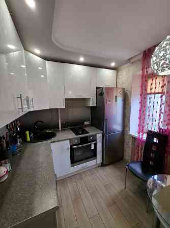 Продам 2х ком квартиру с гаражем в Ленинском районе конти Донецк