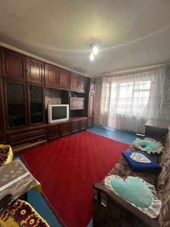 Сдам 2 комнатную квартиру Макеевка, кв-л Железнодорожный, ориентир кафе Луч Макеевка