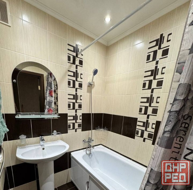 Сдам уютную двухкомнатную квартиру в Калининском районе, ул. Разенкова Донецк - изображение 7