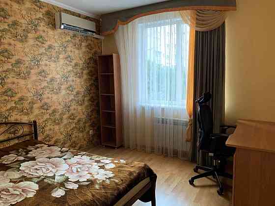 2-ка в центре города, проспект Дзержинского, 10 Донецк