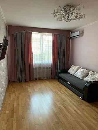 2-ка в центре города, проспект Дзержинского, 10 Донецк