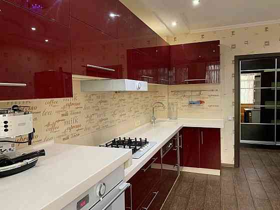 2-ка в центре города, проспект Дзержинского, 10 Донецк