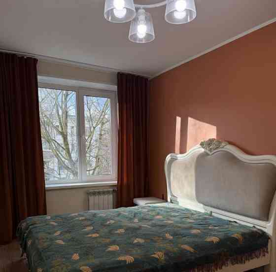 вухкомнатную квартиругород Донецк, Ворошиловский район, проспект Гурова, площадь Ленина, Донбасс Пал Донецк