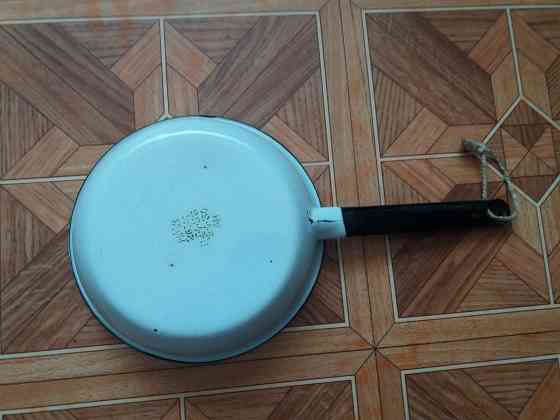 Продам сотейник сковородку эмалированную Донецк