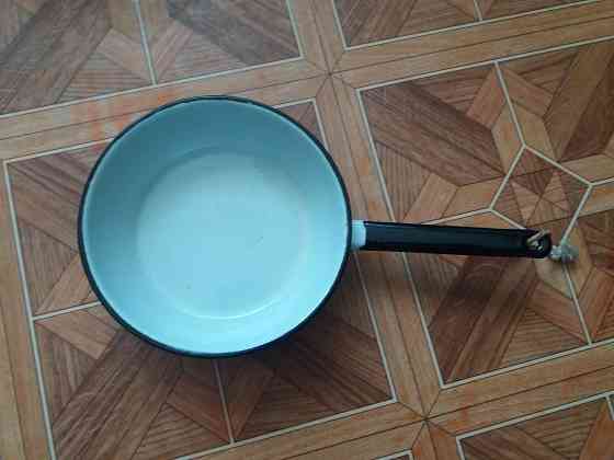 Продам сотейник сковородку эмалированную Донецк