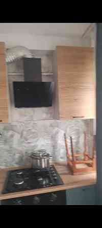 Сдам 2 к.кв. ленинский р. боссе 30000 р. все новое никто не жил бойлер колонка. Донецк