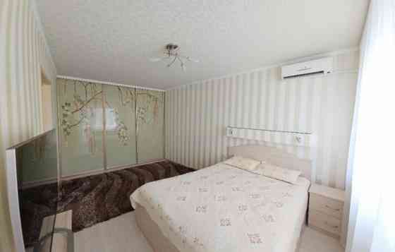 2к.кв,49м2,6/9,Киевский р-н,ул.Артема,ор-р Травмотология Донецк