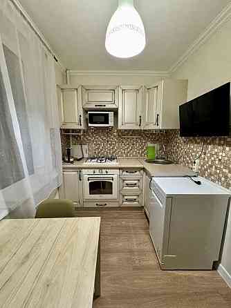 Сдается 2-х комнатная квартира в Калининском районе ориентир Больница Калинина Донецк