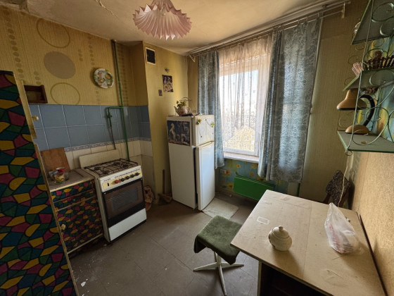 Продажа Однокомнатной квартиры под ремонт на Азотном ул.Сомова Донецк