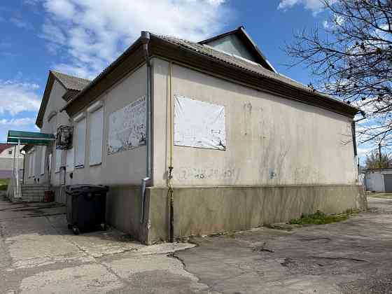 Продаётся здание под магазин или торговый центр. Волноваха