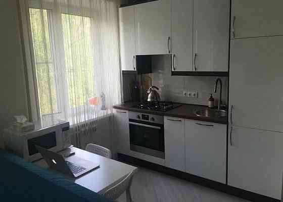 Сдается 2-х комнатаня квартира-студия в Ворошиловском районе возле ДонНТУ Донецк