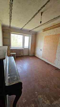 Продам 2 ком.квартиру в центре Луганск