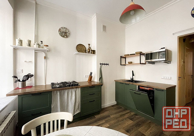 город Донецк, Ворошиловский район, бульвар Пушкина, Площадь Ленина, Бизнес-центр Пушкинский Донецк - изображение 6