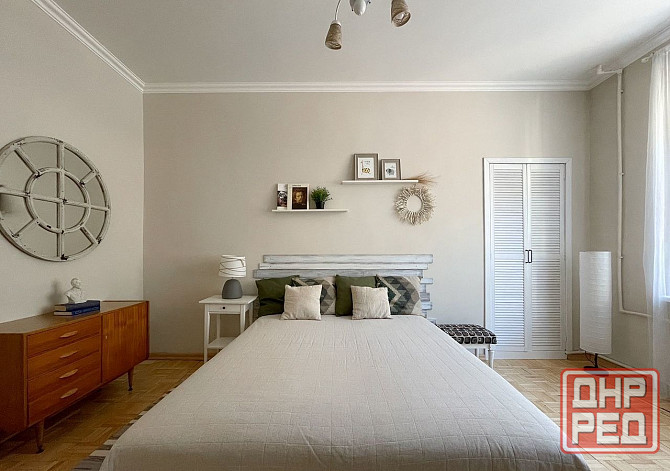 город Донецк, Ворошиловский район, бульвар Пушкина, Площадь Ленина, Бизнес-центр Пушкинский Донецк - изображение 4