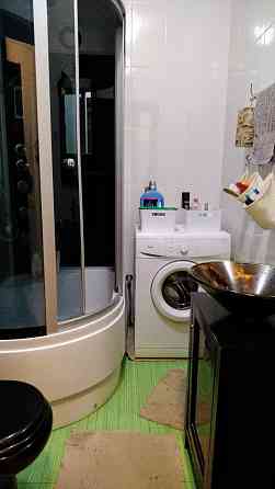 сдам очень уютную и светлую 3-комнатную квартиру в Ленинском районе! Донецк