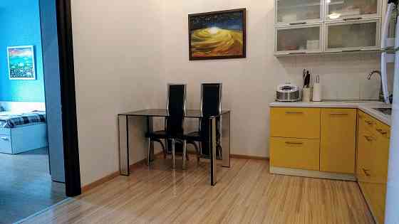 сдам очень уютную и светлую 3-комнатную квартиру в Ленинском районе! Донецк