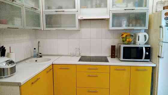 сдам очень уютную и светлую 3-комнатную квартиру в Ленинском районе! Донецк