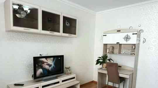 Сдаётся однокомнатная квартира в Донецке, подходящая для студента или молодого специалиста. Донецк