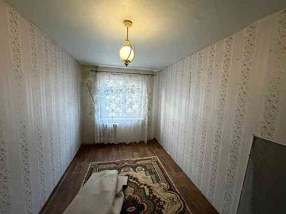 Продам 3-х ком. кв., 3/5 эт., 58 м.кв. - Макеевка, кв-л Гвардейский, маг. Элегант Макеевка