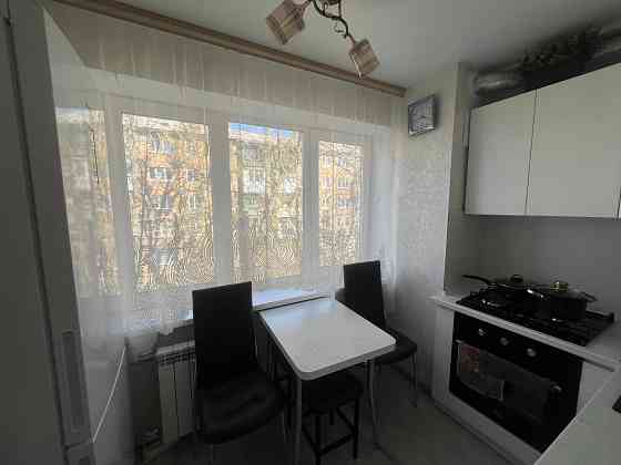 Продам 1-кв.,м-рн Октябрьский,рынок Донецк