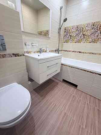 1-ка возле Цирка, Ленинский район Донецк