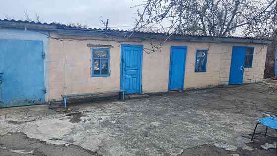 Продам дом п.Урзуф Макеевка
