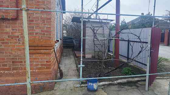 Продам дом п.Урзуф Макеевка