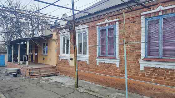 Продам дом п.Урзуф Макеевка