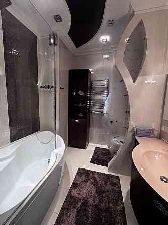 Продажа Трехкомнатная квартира Жк«Центральный », пр. Панфилова Донецк