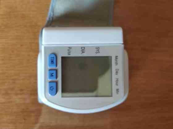 Продам напульсный тонометр Донецк