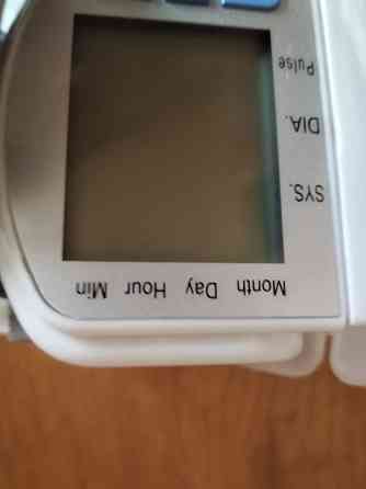 Продам напульсный тонометр Донецк