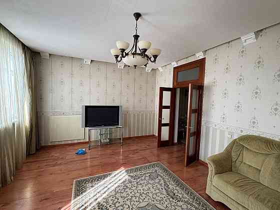 Продам очень хорошую 3к сталинку в центре города Донецк