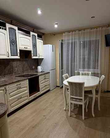 Сдается трехкомнатная квартира в Киевском районе, проспект Таманский Донецк