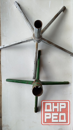 Тренога подставка для ёлки Донецк - изображение 1