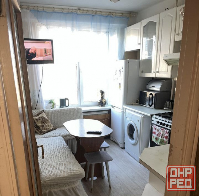 Донецк, Ворошиловский район, гастроном Москва, самый центр, пешая доступность к Площади Ленина Донецк - изображение 4