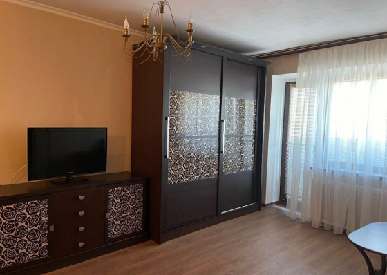 Установлена накопительная система. Сдам 1к кв по Ильича. Калининский район. Грузия . Пр: Ильича. Ан Донецк