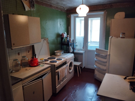 Быстрая сделка! Документы готовы! Продам 3к кв в Ленинском районе. За Цирком.Этаж 1из14.Лоджия.ан Донецк