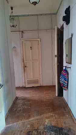 Продам 2-кв .,центр ,обл.администрация ,ул.артема Донецк