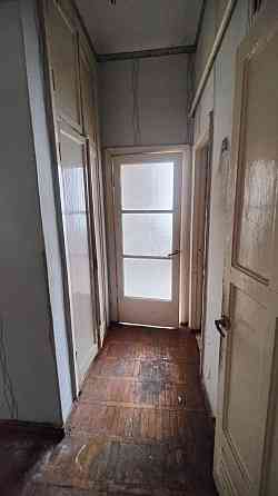 Продам 2-кв .,центр ,обл.администрация ,ул.артема Донецк