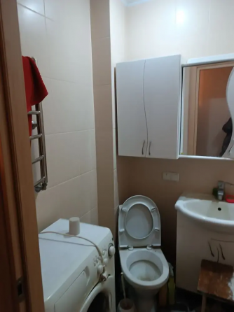 Продам 2. комнатную квартиру Донецк