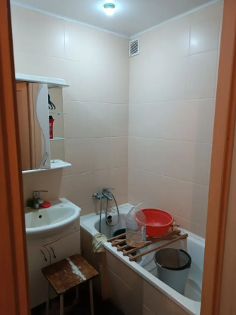 Продам 2. комнатную квартиру Донецк