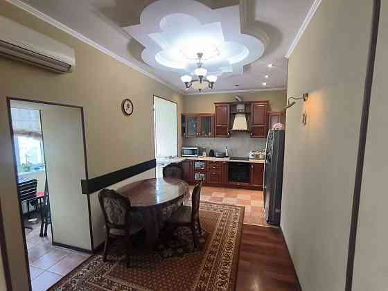 Продается 3-комн. квартира. Ворошиловский р-н, 122 м² Донецк