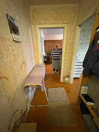 Продам квартиру в центре Ясиноватой 3-комн. 57 квадратов; 5/5; 55 квартал 3 млн. торг; собственник Ясиноватая