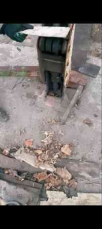 Подъемник для авто двухсотчный на сто Макеевка