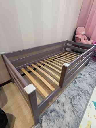 Продам детскую кровать 2000*920 Донецк
